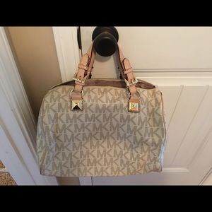 Authentic, Large Michael Kors Satchel